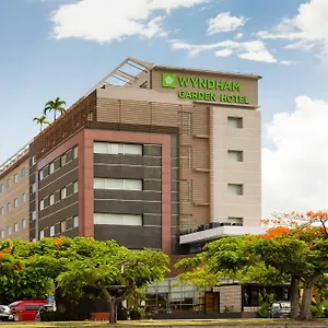 Отель Wyndham Garden Downtown, Канкун